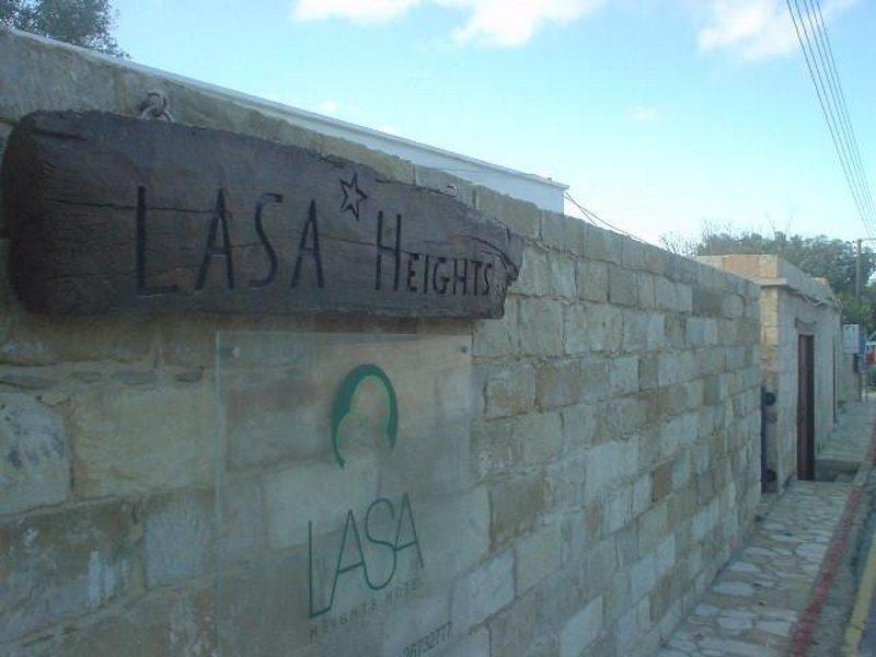Lasa Heights Hotel Exterior foto