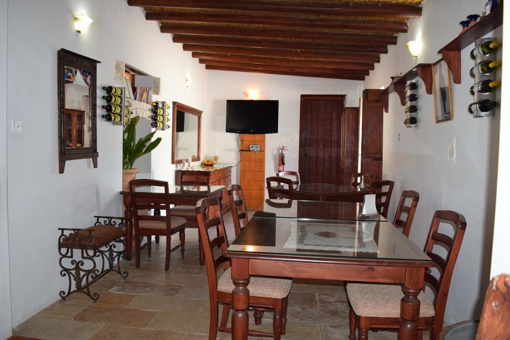 Lasa Heights Hotel Exterior foto