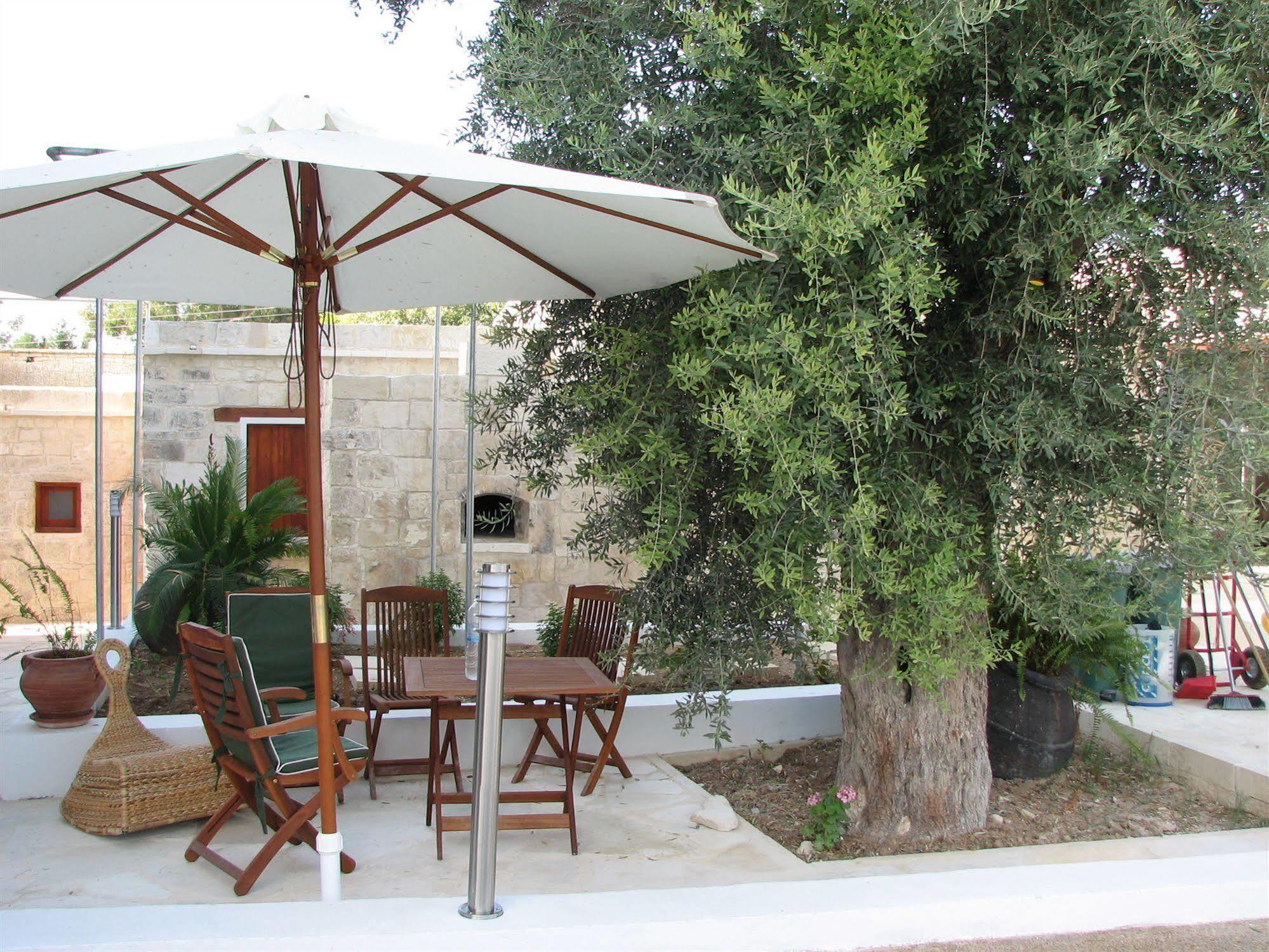 Lasa Heights Hotel Exterior foto